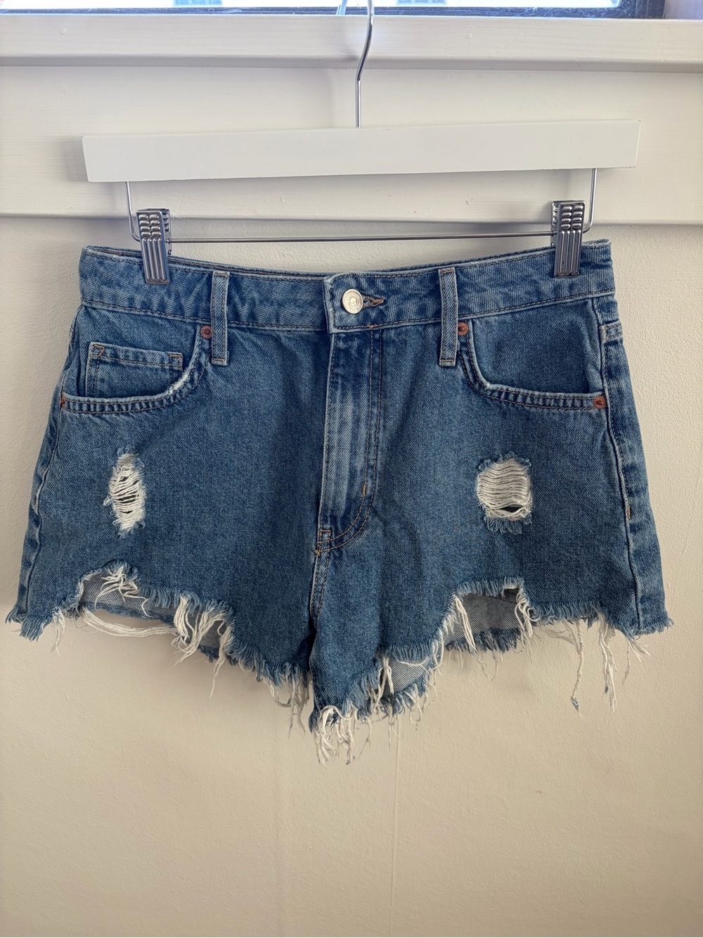 Forever 21 blue denim shorts size 26 #summer #distressed
